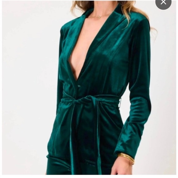 Charlie Holiday Women's Deep Green Velvet Blazer - Picture 2 of 11